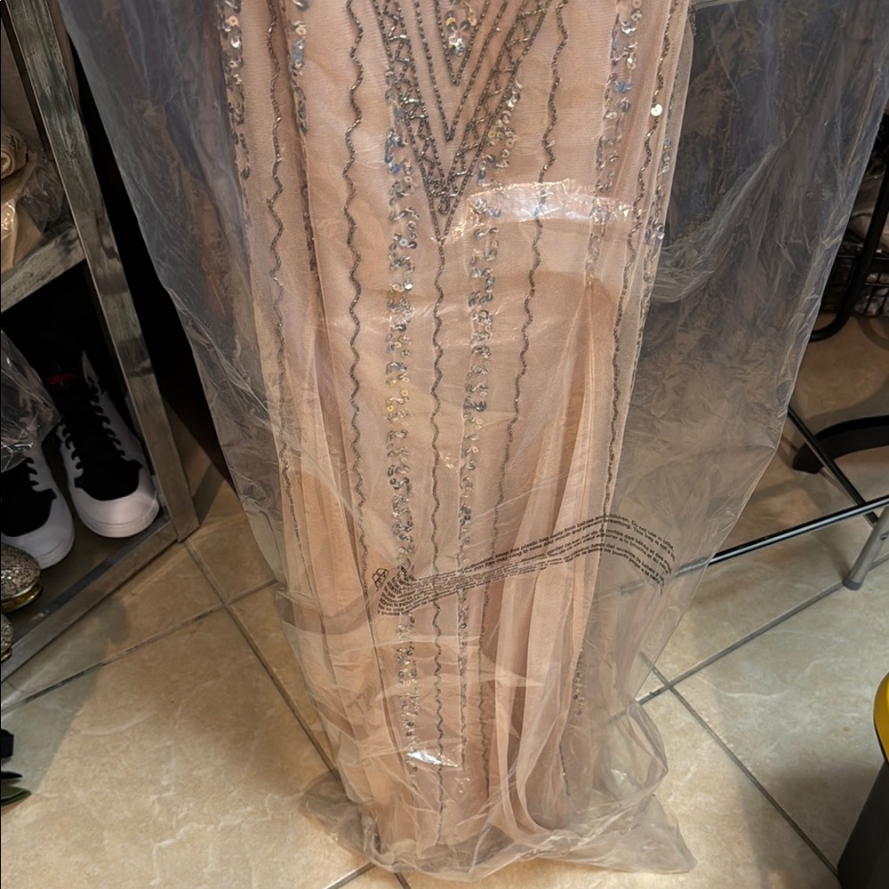 Jump Elegant Pink Sequin Evening Gown size3/4 Blush brand new - Picture 8 of 13
